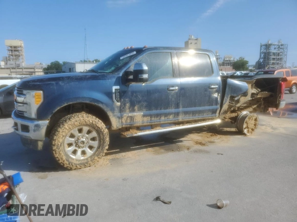 2017 Ford F-250 Lariat с VIN 1FT7W2BT6HEC25411, выставлен на аукционе Copart как лот 55923895 с пробегом 129 664 миль миль и Списание • Salvage title. История ставок и продаж доступна на DreamBid. Изображение 1.