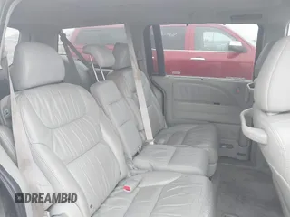 2008 Honda Odyssey Touring with VIN 5FNRL38888B018625, listed as a IAAI auction lot 41383235 with 215,255 mi miles. Bid and sale history available at carsss.com. Image 8.