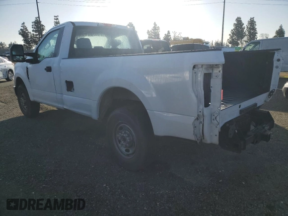 2017 Ford F-250 XL with VIN 1FTBF2A64HEE26438, listed as a Copart auction lot 45762404 with 133,077 mi miles and Salvage title. Bid and sale history available at DreamBid. Image 2.