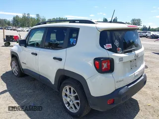 2020 Jeep Renegade Jeepster with VIN ZACNJBAB0LPL23586, listed as a IAAI auction lot 42632554 with 81,486 mi miles and . Bid and sale history available at DreamBid. Image 3.