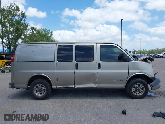2003 GMC Savana Cargo with VIN 1GTHG35U431146718, listed as a IAAI auction lot 42098826 with 238,502 mi miles. Bid and sale history available at carsss.com. Image 13.