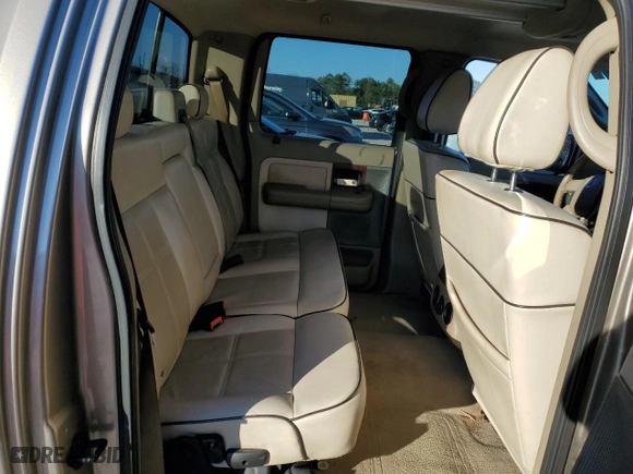 2006 Lincoln Mark LT with VIN 5LTPW16516FJ07258, listed as a Copart auction lot 85977564 with 247,898 mi miles and Salvage Title. Bid and sale history available at carsss.com. Image 10.
