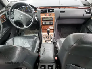 2002 Mercedes-Benz E-Class with VIN WDBJF82J42X068060, listed as a Copart auction lot 48422005 with 263,835 mi miles and Non Repairable. Bid and sale history available at carsss.com. Image 8.