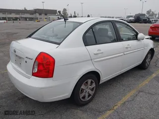 2009 Hyundai Accent Auto GLS with VIN KMHCN46C79U333109, listed as a IAAI auction lot 42023502 with 230,123 mi miles. Bid and sale history available at carsss.com. Image 4.