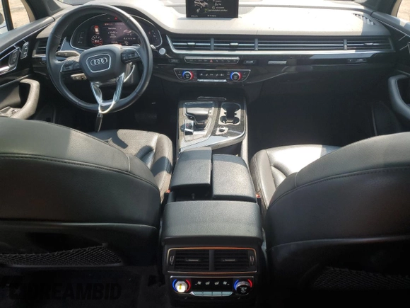 2019 Audi Q7 Prestige z VIN WA1VAAF70KD049766, wystawiony jako Copart lot #59126565 z przebiegiem 131 154 mil mil oraz Czysty tytuł • Clean title. Historia ofert i sprzedaży dostępna na DreamBid. Obrazek 8.
