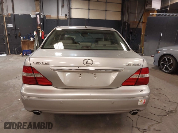 2004 Lexus LS 430 z VIN JTHBN36F840154239, wystawiony jako IAAI lot #42321185 z przebiegiem 117 073 mil mil oraz . Historia ofert i sprzedaży dostępna na DreamBid. Obrazek 16.