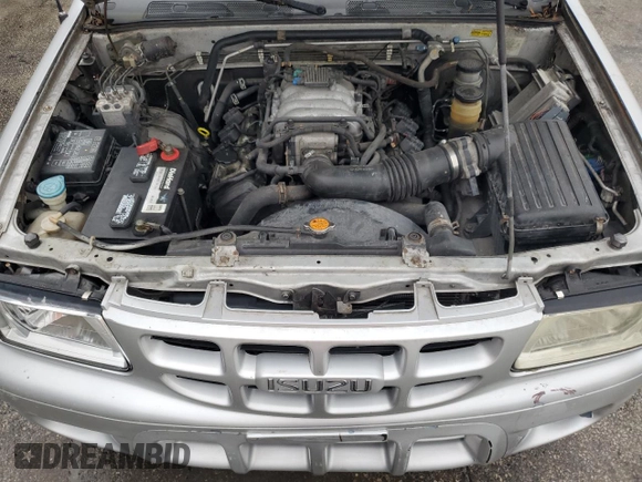 2001 Isuzu Rodeo S with VIN 4S2CK58W914309610, listed as a Copart auction lot 47966745 with Not Provided miles and Clean Title. Bid and sale history available at DreamBid. Image 12.