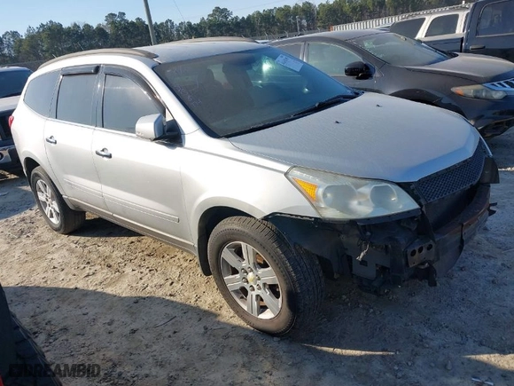 2011 Chevrolet Traverse LT w/1LT with VIN 1GNKRGED7BJ338258, listed as a IAAI auction lot 41618109 with NaN miles. Bid and sale history available at carsss.com. Image 1.
