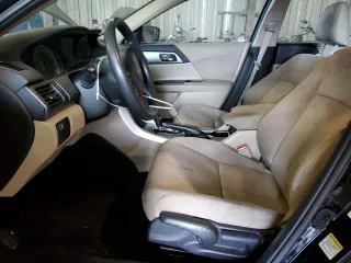 2014 Honda Accord LX z VIN 1HGCR2F32EA041720, wystawiony jako Copart lot #57214795 z przebiegiem 384 832 mil mil oraz Szkoda całkowita • Salvage title. Historia ofert i sprzedaży dostępna na DreamBid. Obrazek 7.
