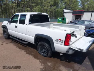 2004 Chevrolet Silverado 1500 Z71 with VIN 1GCEK19T04E120134, listed as a IAAI auction lot 41993068 with 162,486 mi miles. Bid and sale history available at carsss.com. Image 3.