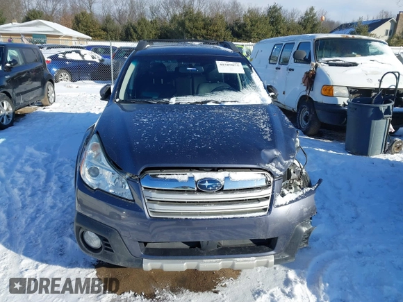 2014 Subaru Outback Limited with VIN 4S4BRDLC2E2225362, listed as a IAAI auction lot 41589075 with 121,591 mi miles and . Bid and sale history available at DreamBid. Image 12.