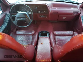 1993 Ford Explorer Eddie Bauer z VIN 1FMDU34X3PUA53417, wystawiony jako Copart lot #81772274 z przebiegiem 724 721 mil mil oraz Szkoda całkowita • Salvage title. Historia ofert i sprzedaży dostępna na DreamBid. Obrazek 8.