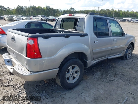 2005 Ford Explorer Sport Trac XLS z VIN 1FMZU67K15UA98747, wystawiony jako IAAI lot #42014293 z przebiegiem 231 902 mil mil oraz . Historia ofert i sprzedaży dostępna na DreamBid. Obrazek 4.