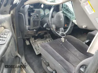 2004 Dodge Ram 2500 SLT with VIN 3D7KU28C84G138318, listed as a Copart auction lot 71396284 with 185,622 mi miles and Salvage Title. Bid and sale history available at carsss.com. Image 8.