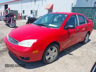 2007 Ford Focus S с VIN 1FAHP34N67W196187, выставлен на аукционе IAAI как лот 42461375 с пробегом 211 416 миль миль и . История ставок и продаж доступна на DreamBid. Изображение 2.