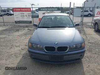 2005 BMW 3 Series 325i with VIN WBAET37445NJ85538, listed as a IAAI auction lot 41872686 with 121,237 mi miles. Bid and sale history available at carsss.com. Image 6.
