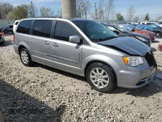 2014 Chrysler Town & Country Touring z VIN 2C4RC1BGXER381724, wystawiony jako Copart lot #54720975 z przebiegiem 192 429 mil mil oraz Czysty tytuł • Clean title. Historia ofert i sprzedaży dostępna na DreamBid. Obrazek 4.