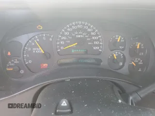 2004 GMC Sierra 2500 SLE z VIN 1GTGK23U64F211239, wystawiony jako Copart lot #54905465 z przebiegiem 193 492 mil mil oraz Szkody całkowita. Historia ofert i sprzedaży dostępna na DreamBid. Obrazek 9.