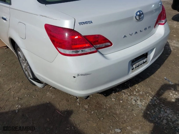 2009 Toyota Avalon XL with VIN 4T1BK36BX9U345809, listed as a IAAI auction lot 41268682 with NaN miles. Bid and sale history available at carsss.com. Image 17.