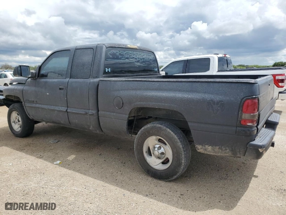 2000 Dodge Ram 1500 with VIN 1B7HC13YXYJ173323, listed as a Copart auction lot 69969774 with 425,918 mi miles and Salvage Title. Bid and sale history available at carsss.com. Image 2.