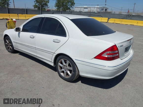 2007 Mercedes-Benz C 280 Luxury with VIN WDBRF54H47F865241, listed as a IAAI auction lot 42604637 with Not provided miles and . Bid and sale history available at DreamBid. Image 3.