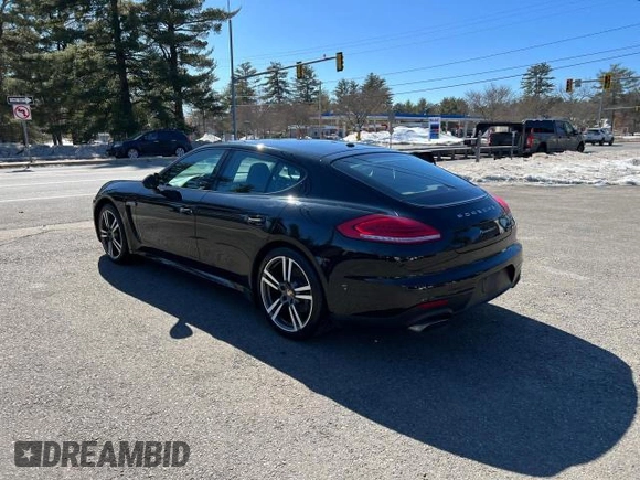 2014 Porsche Panamera z VIN WP0AA2A71EL010339, wystawiony jako Copart lot #53249195 z przebiegiem 94 880 mil mil oraz Czysty tytuł • Clean title. Historia ofert i sprzedaży dostępna na DreamBid. Obrazek 3.