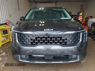 2025 Kia Carnival SX with VIN KNDNE5K33S6467800, listed as a IAAI auction lot 41624780 with 4,456 mi miles and . Bid and sale history available at DreamBid. Image 13.