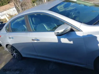 2018 Nissan Altima 2.5 SL with VIN 1N4AL3APXJC213097, listed as a IAAI auction lot 41232640 with 155,969 mi miles. Bid and sale history available at carsss.com. Image 14.