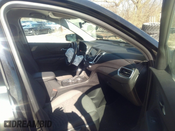 2019 Chevrolet Equinox LT with VIN 2GNAXUEVXK6248530, listed as a IAAI auction lot 37770905 with 34,991 mi miles. Bid and sale history available at carsss.com. Image 5.
