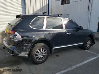 2010 Porsche Cayenne with VIN WP1AA2AP9ALA08542, listed as a Copart auction lot 53385205 with 136,484 mi miles and Clean Title. Bid and sale history available at carsss.com. Image 3.