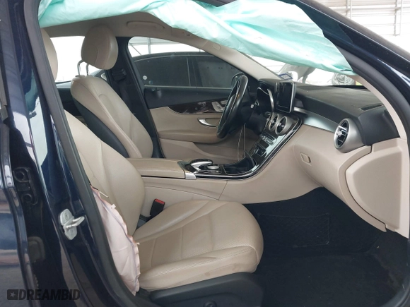2015 Mercedes-Benz C-Class C 300 with VIN 55SWF4JB3FU094478, listed as a IAAI auction lot 41629676 with 91,603 mi miles. Bid and sale history available at carsss.com. Image 5.