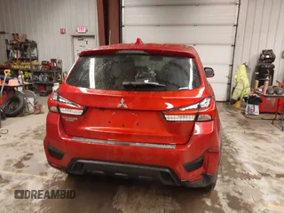 2023 Mitsubishi Outlander ES z VIN JA4ARUAU4PU002950, wystawiony jako IAAI lot #41549107 z przebiegiem 34 028 mil mil oraz . Historia ofert i sprzedaży dostępna na DreamBid. Obrazek 16.