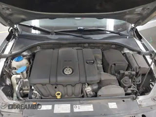 2012 Volkswagen Passat SE z VIN 1VWBP7A32CC049822, wystawiony jako IAAI lot #41634650 z przebiegiem 130 896 mil mil oraz . Historia ofert i sprzedaży dostępna na DreamBid. Obrazek 10.
