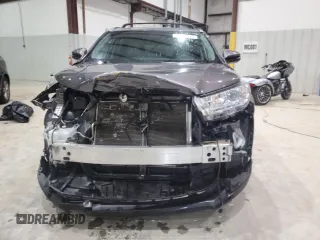 2018 Toyota Highlander SE z VIN 5TDJZRFH8JS556874, wystawiony jako Copart lot #60459645 z przebiegiem 108 118 mil mil oraz Nie do naprawy • Non repairable. Historia ofert i sprzedaży dostępna na DreamBid. Obrazek 5.