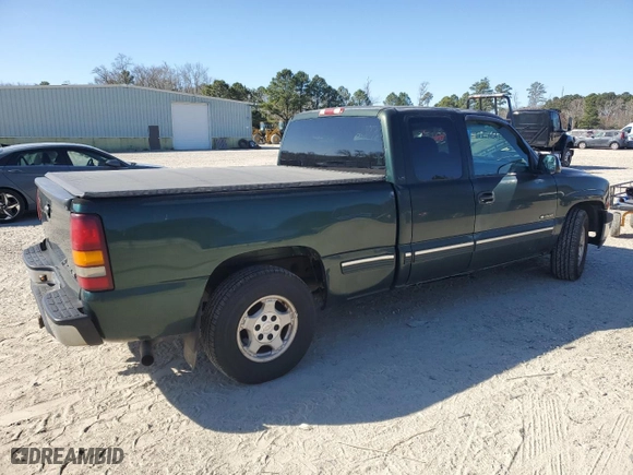 2001 Chevrolet Silverado 1500 LS with VIN 1GCEC19V11Z144378, listed as a Copart auction lot 48729225 with 205,769 mi miles and Salvage Title. Bid and sale history available at carsss.com. Image 3.