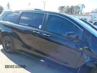 2024 Toyota Sienna XSE with VIN 5TDXSKFC1RS138680, listed as a IAAI auction lot 41640585 with 46,536 mi miles. Bid and sale history available at carsss.com. Image 14.