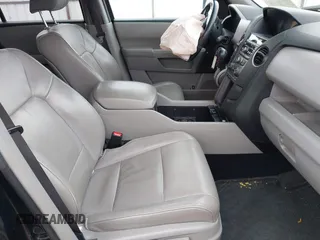 2013 Honda Pilot EX-L with VIN 5FNYF4H58DB005494, listed as a IAAI auction lot 41852002 with 129,904 mi miles. Bid and sale history available at carsss.com. Image 5.