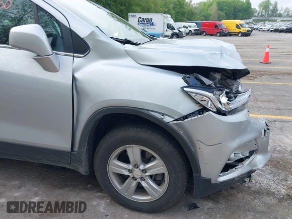 2020 Chevrolet Trax LT with VIN 3GNCJPSB3LL107513, listed as a IAAI auction lot 42276450 with 54,260 mi miles and . Bid and sale history available at DreamBid. Image 6.
