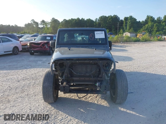 2014 Jeep Wrangler Unlimited Sport with VIN 1C4BJWDG5EL327225, listed as a IAAI auction lot 42547991 with 129,545 mi miles and . Bid and sale history available at DreamBid. Image 12.