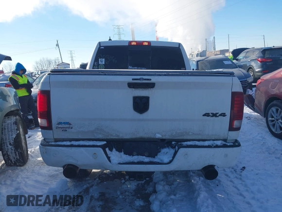 2018 Ram 1500 Night z VIN 1C6RR7MT8JS204066, wystawiony jako IAAI lot #41282724 z przebiegiem 122 681 mil mil oraz . Historia ofert i sprzedaży dostępna na DreamBid. Obrazek 16.