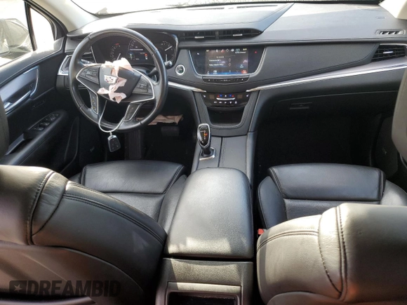 2019 Cadillac XT5 Luxury AWD z VIN 1GYKNDRS4KZ206002, wystawiony jako Copart lot #46789955 z przebiegiem 51 504 mil mil oraz Szkody całkowita. Historia ofert i sprzedaży dostępna na DreamBid. Obrazek 8.