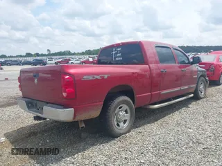 2008 Dodge 1500 SLT z VIN 3D7KR19D38G126652, wystawiony jako IAAI lot #42156444 z przebiegiem 212 884 mil mil oraz . Historia ofert i sprzedaży dostępna na DreamBid. Obrazek 4.