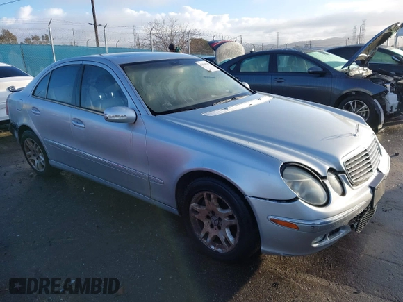 2003 Mercedes-Benz E 320 z VIN WDBUF65J33A347873, wystawiony jako IAAI lot #41568345 z przebiegiem 119 174 mil mil oraz . Historia ofert i sprzedaży dostępna na DreamBid. Obrazek 1.