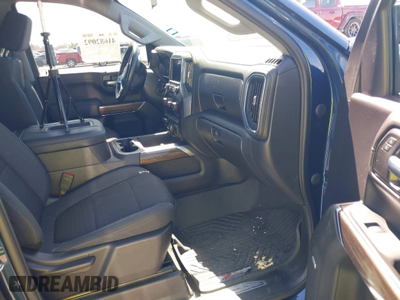 2021 Chevrolet Silverado 1500 RST with VIN 3GCUYEED2MG309439, listed as a IAAI auction lot 41682092 with 1 mi miles. Bid and sale history available at carsss.com. Image 5.