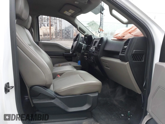 2018 Ford F-150 XL with VIN 1FTMF1CBXJKC83791, listed as a IAAI auction lot 41796119 with 196,611 mi miles. Bid and sale history available at carsss.com. Image 5.
