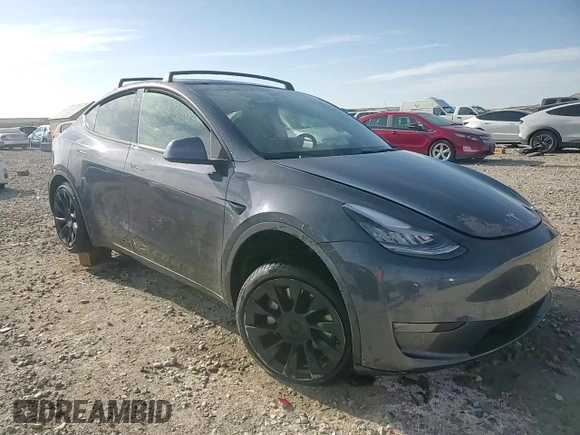 2020 Tesla Model Y Long Range with VIN 5YJYGDEE8LF045798, listed as a Copart auction lot 53689115 with 35,882 mi miles and Salvage Title. Bid and sale history available at DreamBid. Image 13.