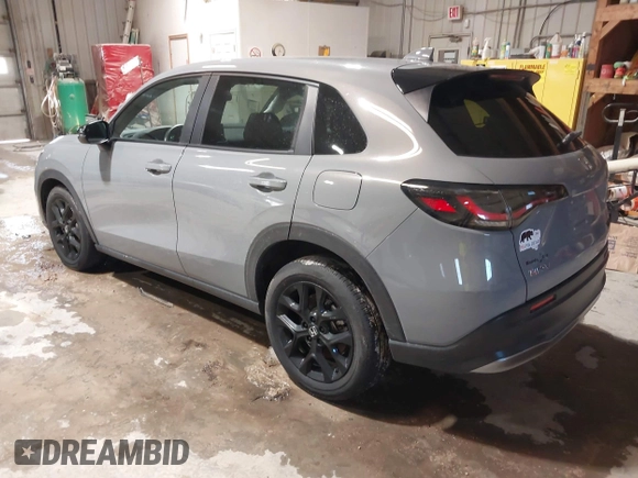 2024 Honda HR-V Sport with VIN 3CZRZ2H57RM750685, listed as a IAAI auction lot 41721920 with 28,554 mi miles. Bid and sale history available at carsss.com. Image 3.
