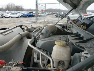 2019 Ram 1500 Tradesman z VIN 3C6RR7KT8KG712484, wystawiony jako IAAI lot #41472206 z przebiegiem 104 277 mil mil oraz . Historia ofert i sprzedaży dostępna na DreamBid. Obrazek 23.