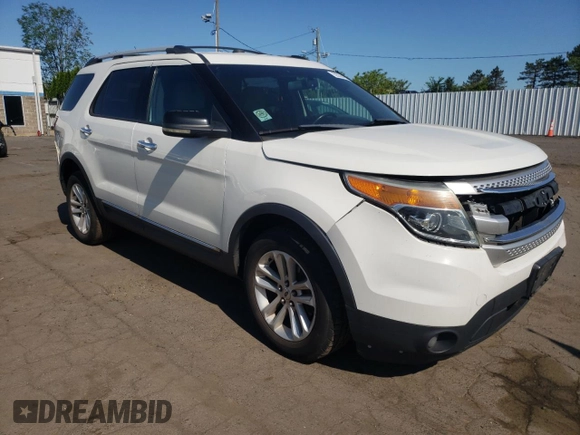 2011 Ford Explorer XLT z VIN 1FMHK8D82BGA55387, wystawiony jako Copart lot #59358495 z przebiegiem 124 152 mil mil oraz Szkoda całkowita • Salvage title. Historia ofert i sprzedaży dostępna na DreamBid. Obrazek 4.