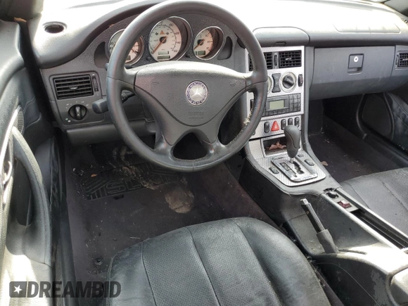 2001 Mercedes-Benz SLK 230 Kompressor с VIN WDBKK49F31F232414, выставлен на аукционе Copart как лот 78304774 с пробегом Не указан миль и Списание • Salvage title. История ставок и продаж доступна на DreamBid. Изображение 8.